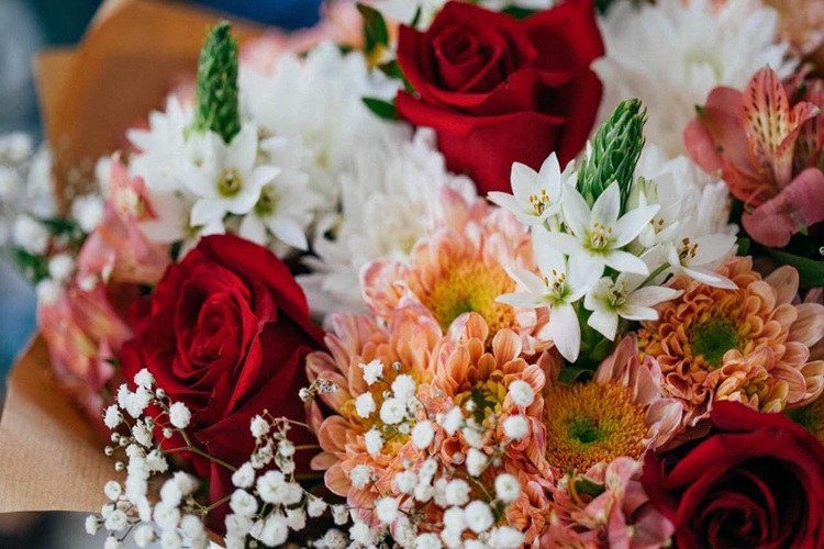 Özel Günlerde Hangi Çiçekler Tercih Edilmeli?